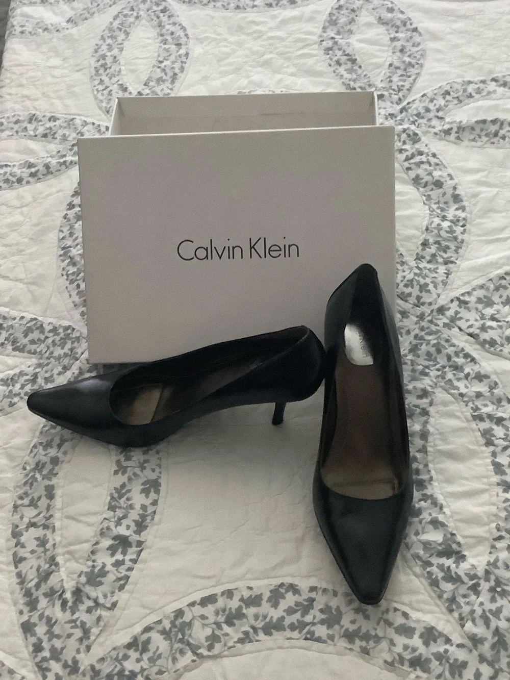 Calvin Klein Black Pointed-Toe Kitten Heel Pumps